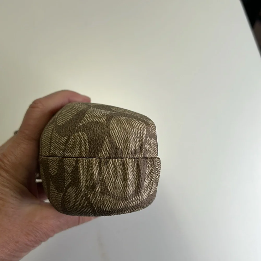 COACH HARD SHELL HINGED EYEGLASS/SUNGLASS CASE